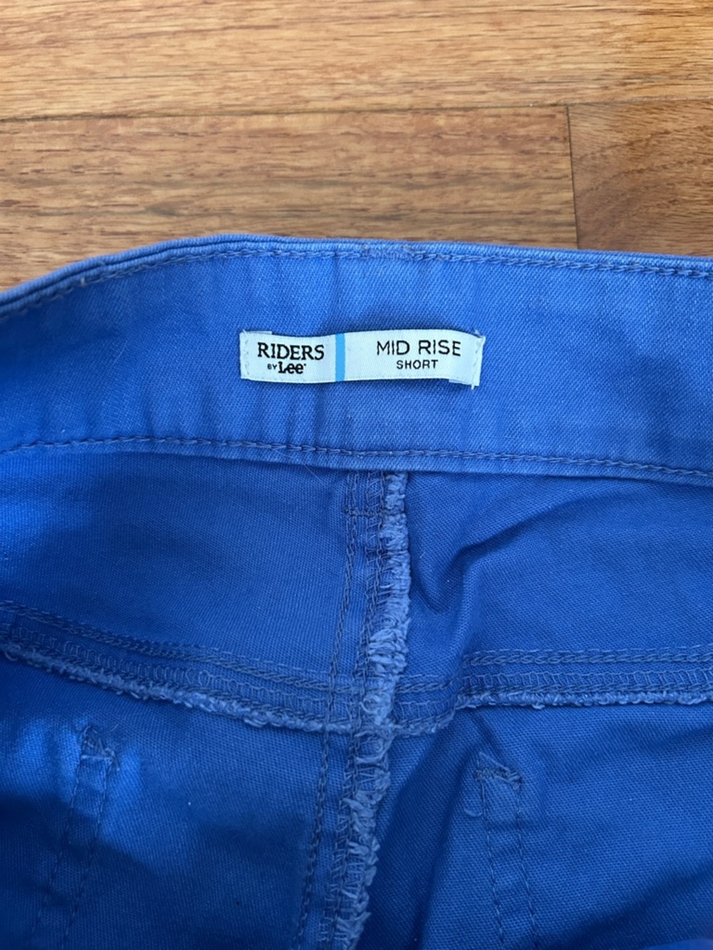 Riders by Lee periwinkle blue bermuda shorts - Picture 2 of 5